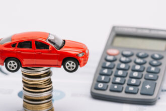 Comment réduire ses dépenses auto : techniques simples pour économiser chaque mois